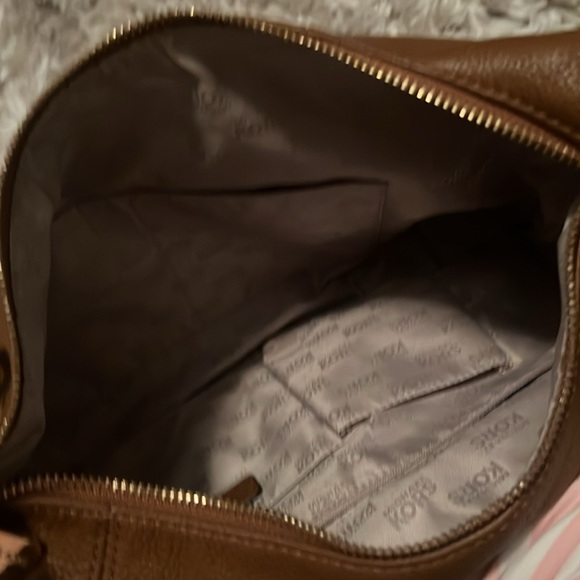 Michael Kora shoulder bag very nice like brand new no stains smoke free owner - Picture 4 of 13